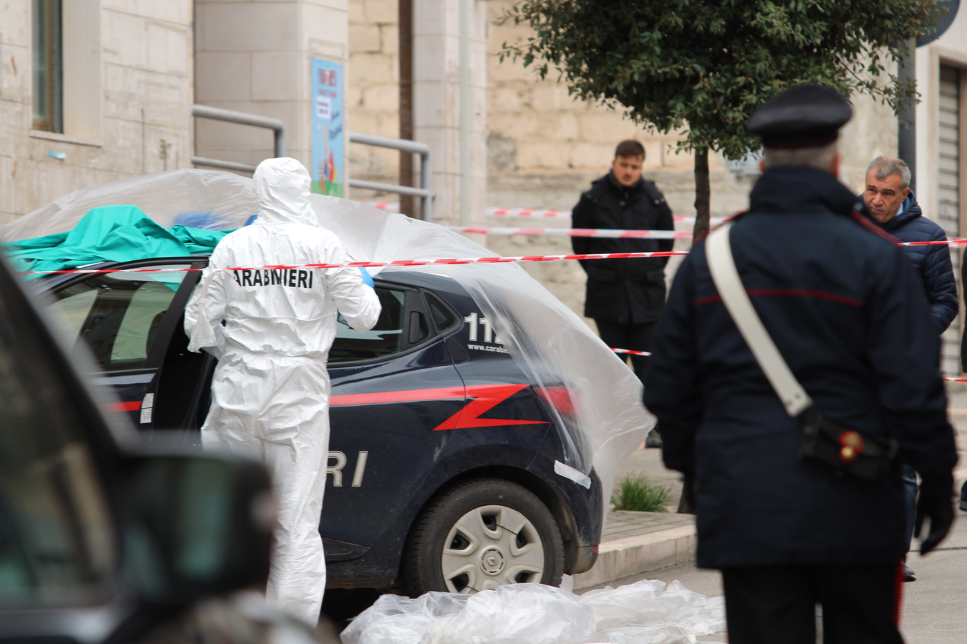 Foggia, ucciso a coltellate in casa a Ischitella: arrestata compagna