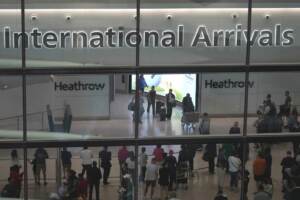 Gran Bretagna, guasto a sistema di controllo traffico aereo: voli in ritardo