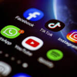 Milano, adescava minori su TikTok: arrestato 23enne