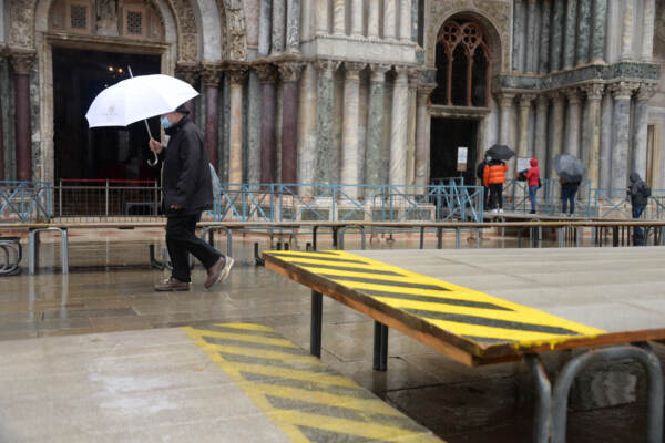 Maltempo Venezia, il Mose ferma l'acqua alta per la seconda volta