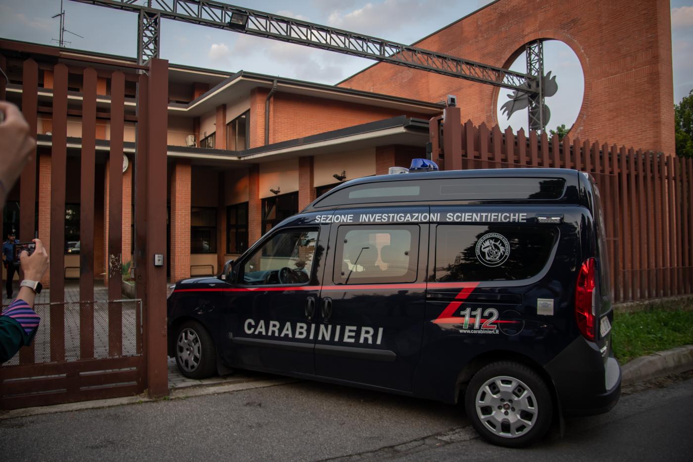Varese, 84enne spara alla moglie e poi si uccide
