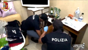 Salerno, furto e ricettazione di beni di lusso: sgominata banda