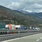 Traffico, tir incolonnati sull’A5 dopo chiusura traforo Frejus