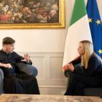 Don Coluccia, Meloni incontra prete aggredito: “Sostegno del governo”