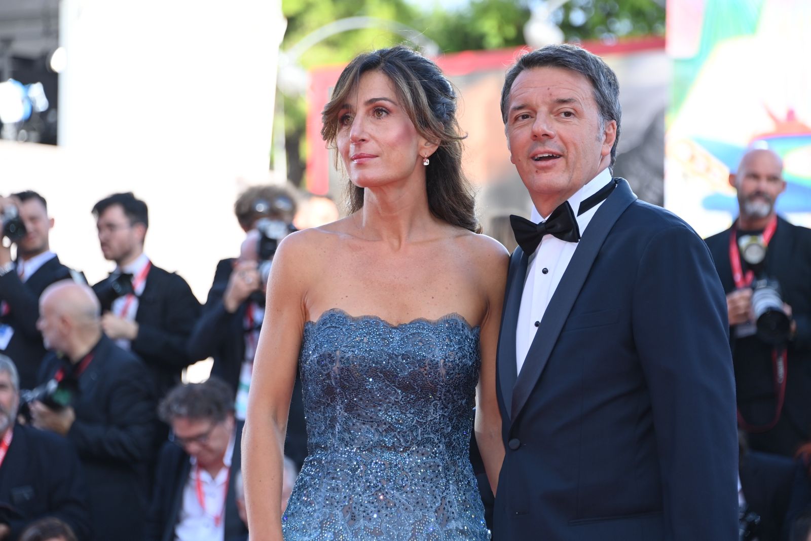 Venezia 80, Renzi e la moglie Landini sul red carpet Venezia 80, Renzi e la moglie Landini sul red carpet