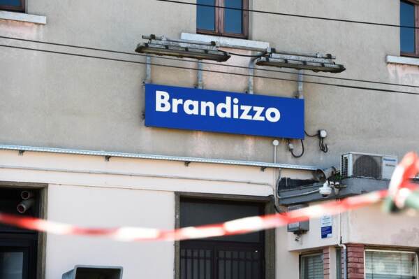 Brandizzo, treno ignaro della presenza degli operai sui binari