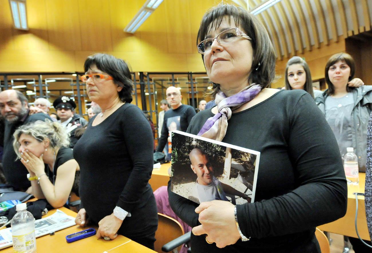 Strage Brandizzo come la Thyssen, la madre di una vittima: “Impotenti, nessuno paga per omicidio volontario”