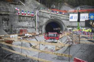 Frejus, Francia aperta a rinvio lavori Monte Bianco