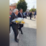 Mattarella a Brandizzo depone mazzo di fiori