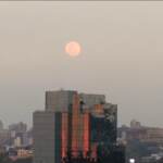 Sudafrica, la Superluna blu illumina la skyline di Johannesburg