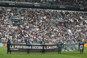 Pirateria, Agcom fa oscurare 45 siti che trasmettevano Serie A