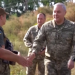 Ucraina, capo forze armate incontra soldati vicino Kiev
