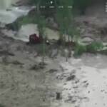 Spagna, una vittima per maltempo: le immagini della strada collassata