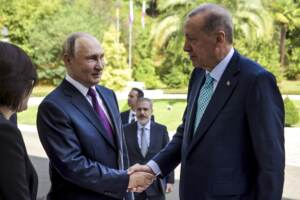 Ucraina, in scena a Sochi l’incontro tra Erdogan e Putin