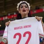 Iran, arrestato zio di Mahsa Amini