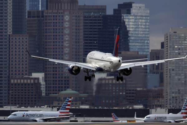Delta Airlines Landing Logan Airport