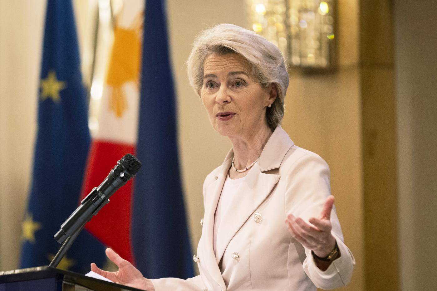 Crisi climatica, von der Leyen: “Da Ue 1 miliardo in green bond per l’Africa”