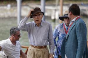 Woody Allen arriva per il photocall del film Coup de Chance