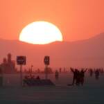 Burning Man, dopo le inondazioni i partecipanti iniziano a defluire