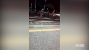 Brandizzo, il video sui binari prima della strage: “Se dico treno spostatevi”