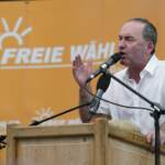 Germania, vicepremier Baviera in bufera per antisemitismo: ma sale in sondaggi