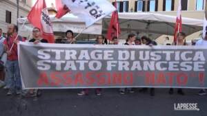 Strage Ustica, protesta davanti ambasciata francese a Roma