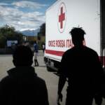 Firenze, uccide 33enne in centro rifugiati e si lancia da finestra