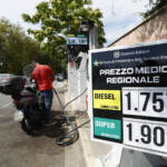 Bollette e carburanti, Urso: “Confronto con ministri per intervenire”