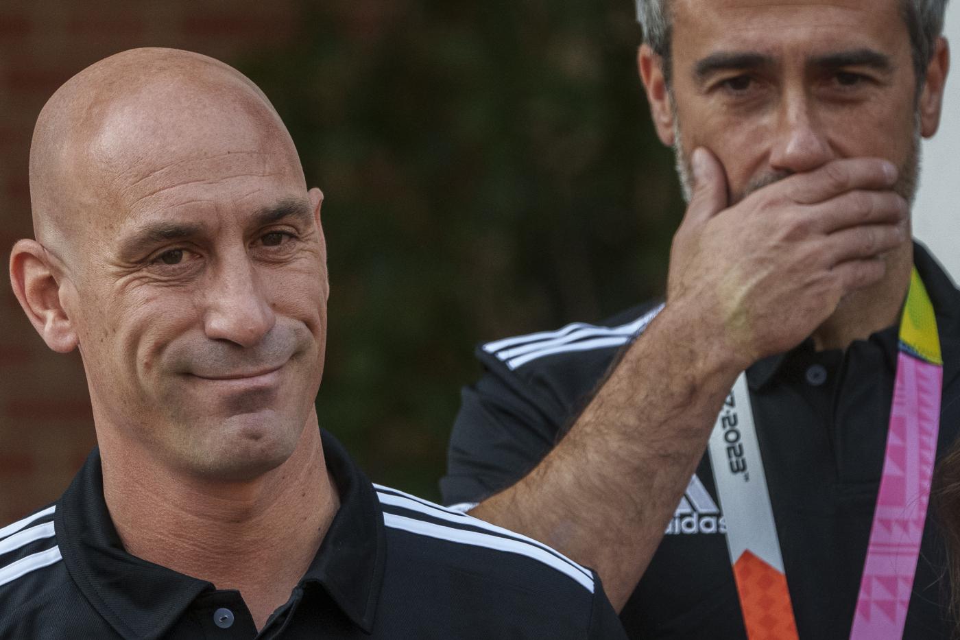 Caso Rubiales, procura spagnola lo accusa di aggressione sessuale