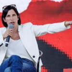 Ucraina, Schlein: “Sostegno convinto a Kiev ma non rinunciare a pace giusta”