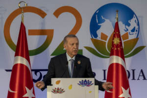 Grano, Erdogan: “Non escludere Russia da accordo”