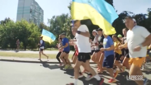 Ucraina, da Amsterdam a Kiev di corsa in 50 giorni per beneficenza