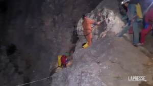Turchia, speleologo Usa bloccato in una grotta: proseguono i soccorsi