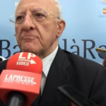 Caivano, De Luca: “Triplicare forze dell’ordine, quando si è in guerra è guerra”