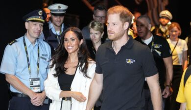 Harry e Meghan, negata la scorta nel Regno Unito: il duca del Sussex potrebbe viaggiare senza la famiglia