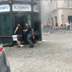 Roma, a fuoco edicola davanti a Palazzo Chigi