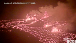 Hawaii, le spettacolari immagini dell’eruzione del vulcano Kilauea