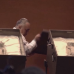 Messico, corpi “alieni” mostrati in Parlamento