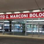 Bologna, operaio muore investito da mezzo pesante in aeroporto