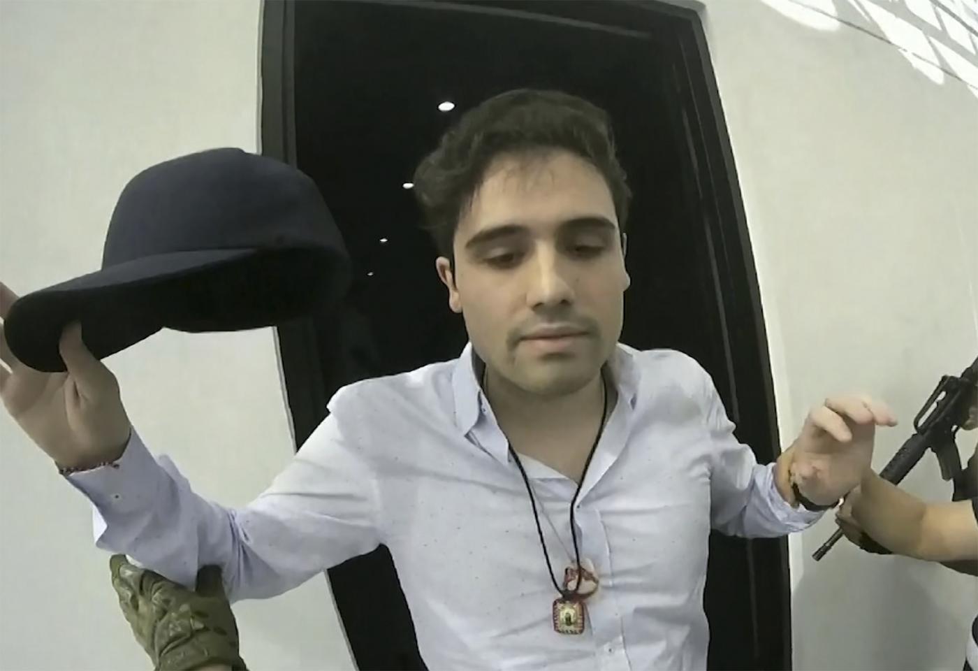 Messico, estradato in Usa Ovidio Guzman: è il figlio di ‘El Chapo’ Messico, estradato in Usa Ovidio Guzman: è il figlio di ‘El Chapo’