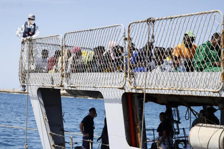 Emergenza sbarchi nell’isola di Lampedusa