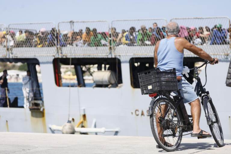 Emergenza sbarchi nell’isola di Lampedusa