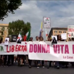 Mahsa Amini, a Roma il corteo a un anno dalla morte