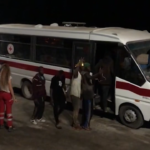 Migranti, Croce rossa soccorre un gruppo di persone a Lampedusa