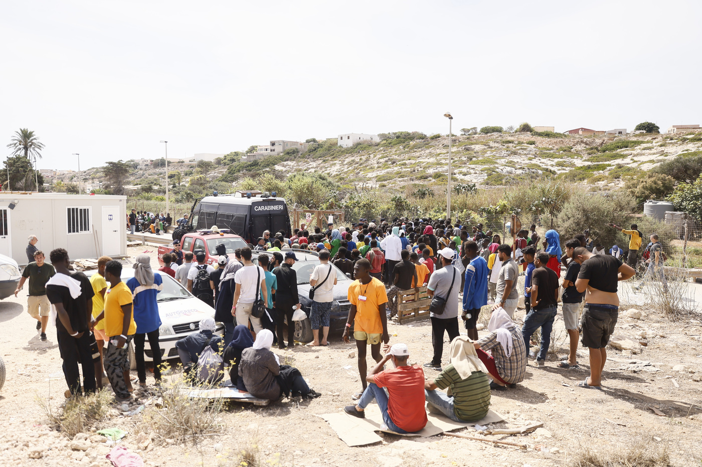 Migranti, nell’hotspot di Lampedusa presenti 1.500 persone