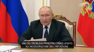 Russia, Putin: “La fase di ripresa dell’economia è stata completata”