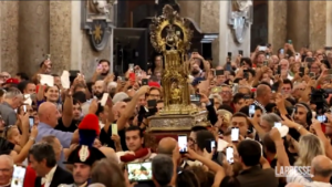 A Napoli si ripete il miracolo di San Gennaro