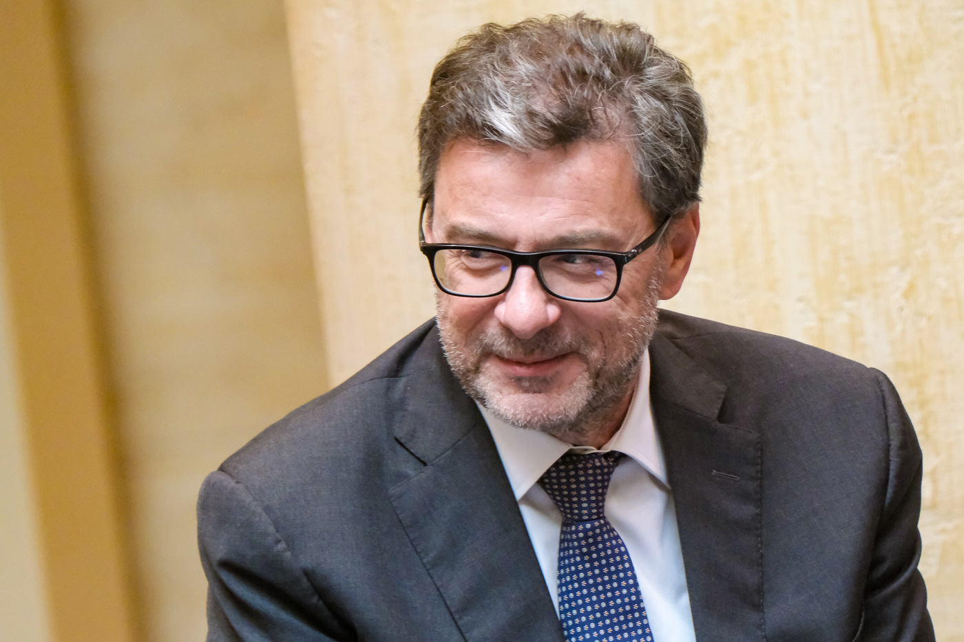 Manovra, Giorgetti: “Con aumento tassi 14 miliardi in meno”