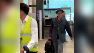 Brad Pitt in Italia, l’attore all’aeroporto di Bolzano