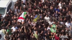 Cisgiordania, in migliaia a funerali di tre palestinesi uccisi